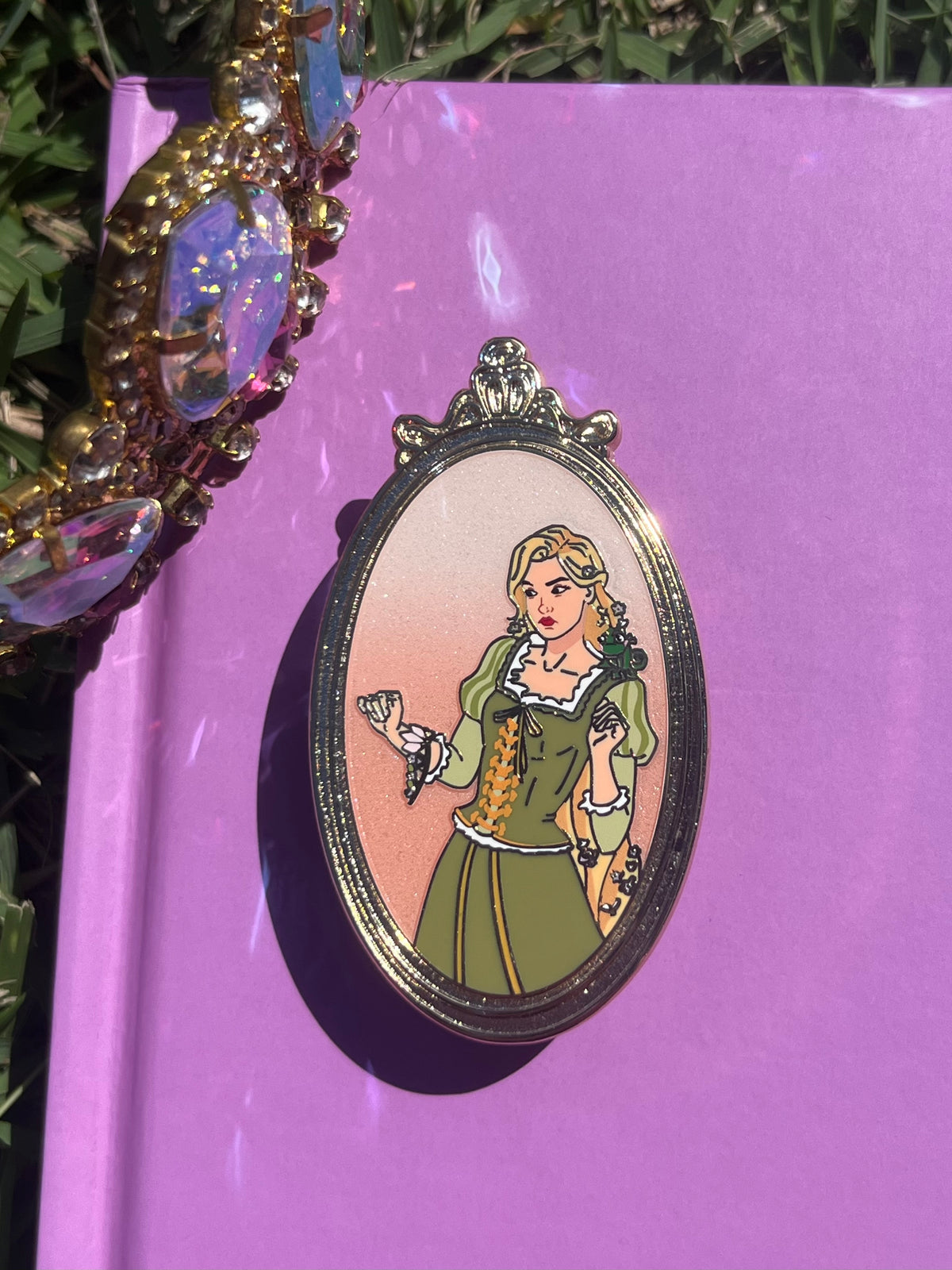 Augur 👑 Fantasy Pin